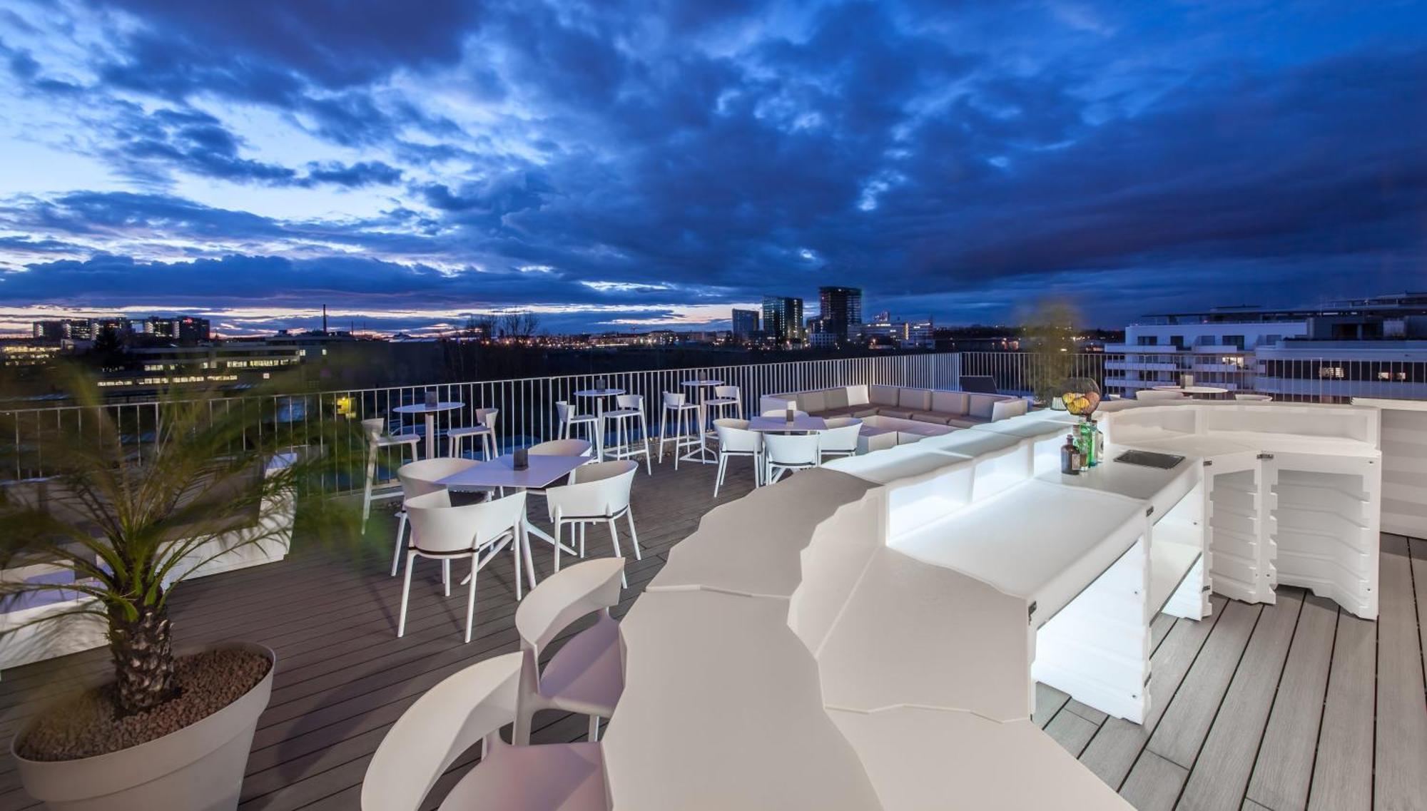 Holiday Inn Munich - City East, An Ihg Hotel Exteriör bild
