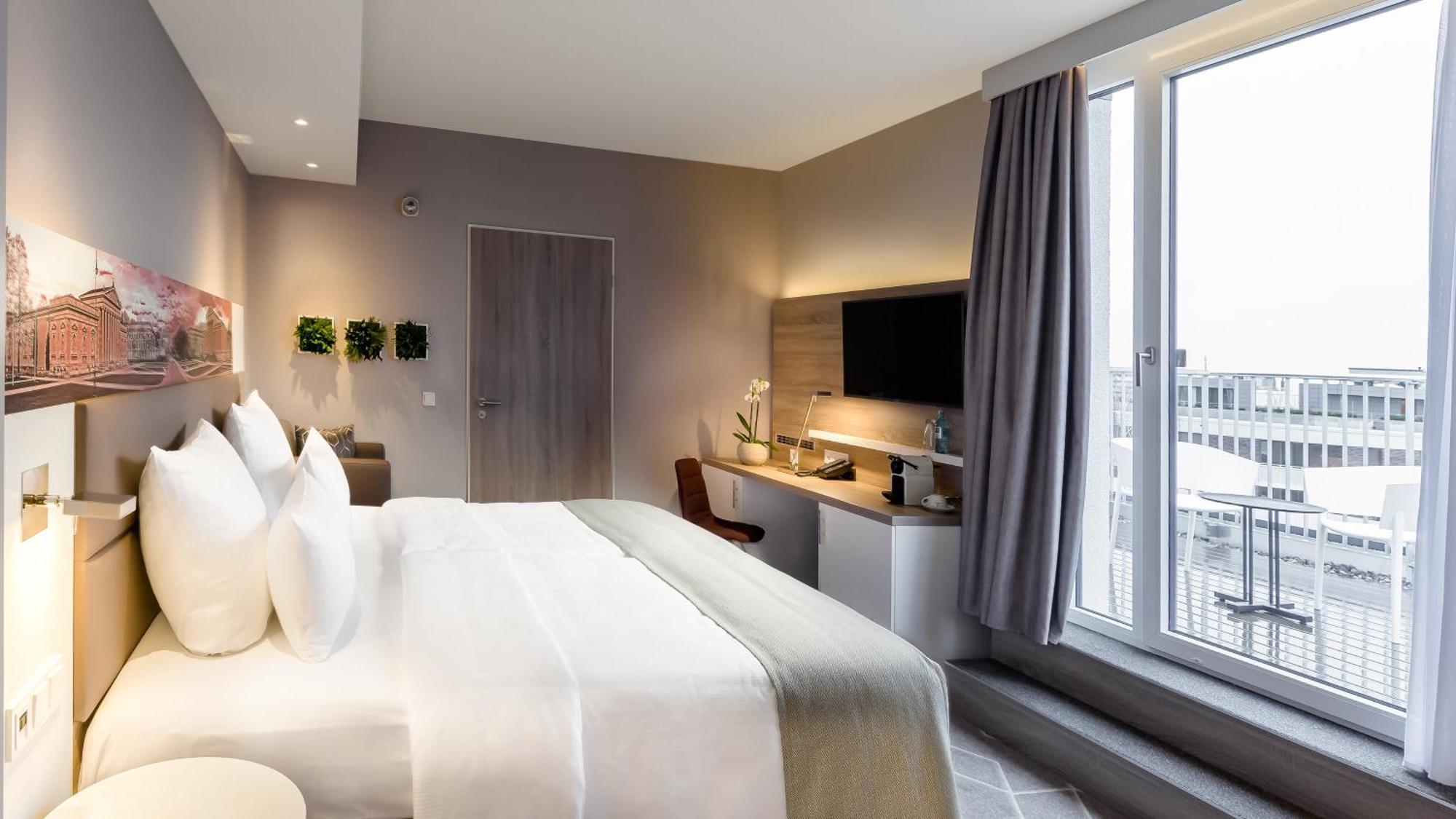 Holiday Inn Munich - City East, An Ihg Hotel Exteriör bild